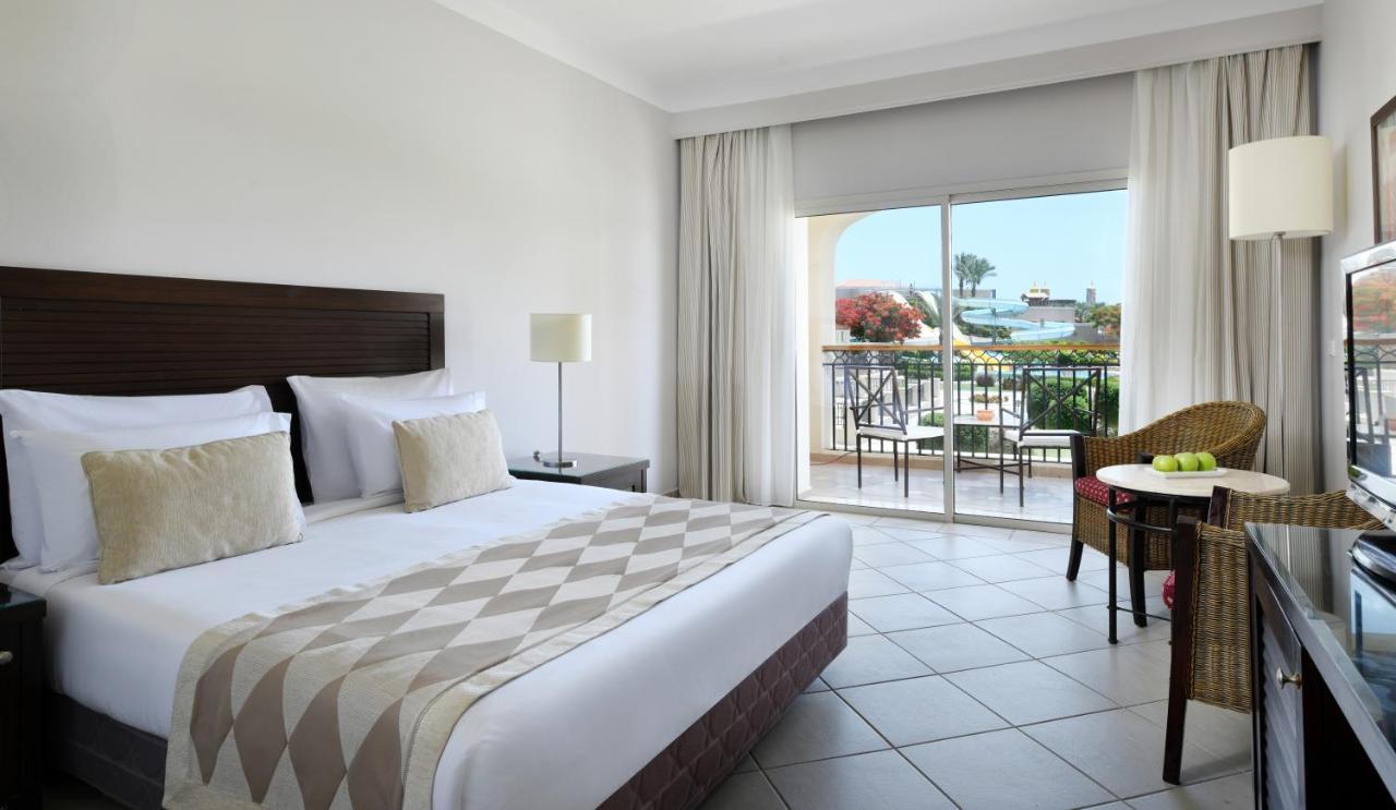 Jaz Mirabel Resort Sharm el Sheikh Esterno foto A room at the hotel