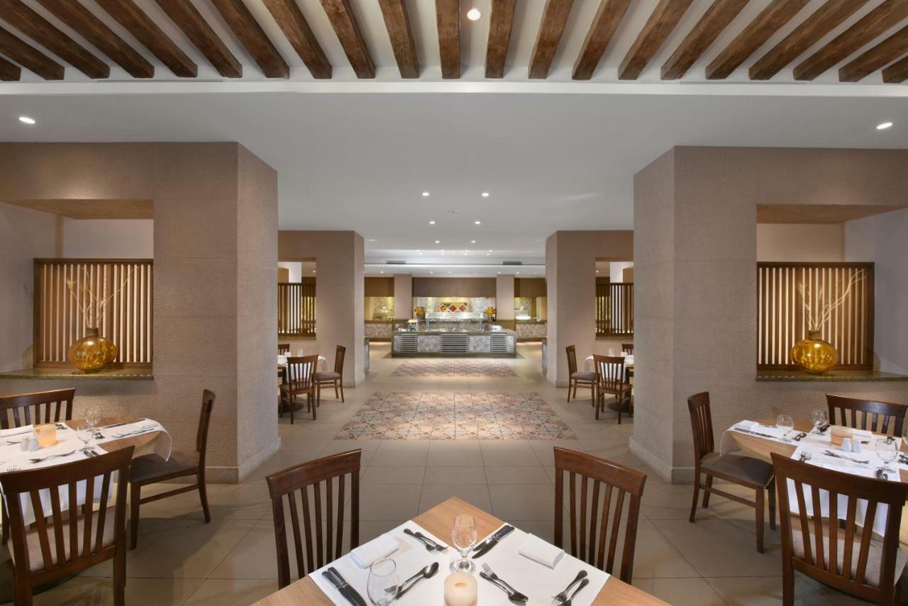 Jaz Mirabel Resort Sharm el Sheikh Esterno foto The restaurant